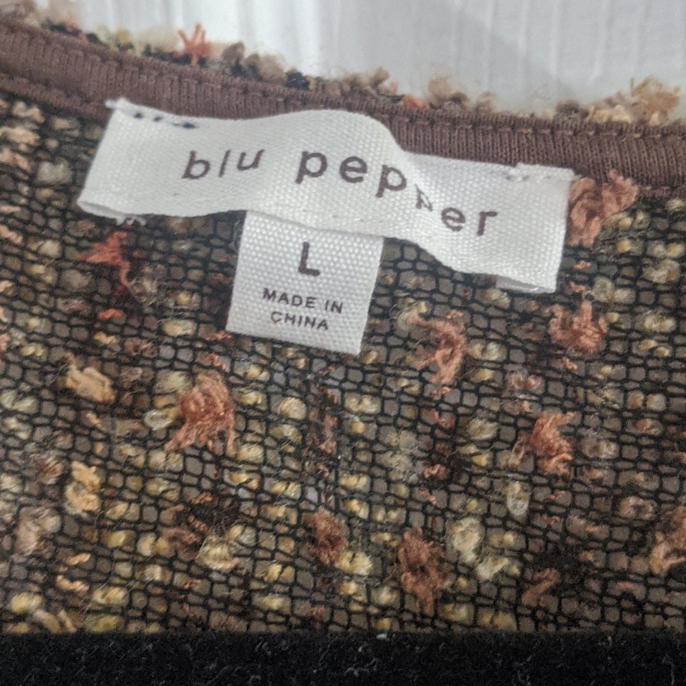 Sweater - Picture 3 of 3